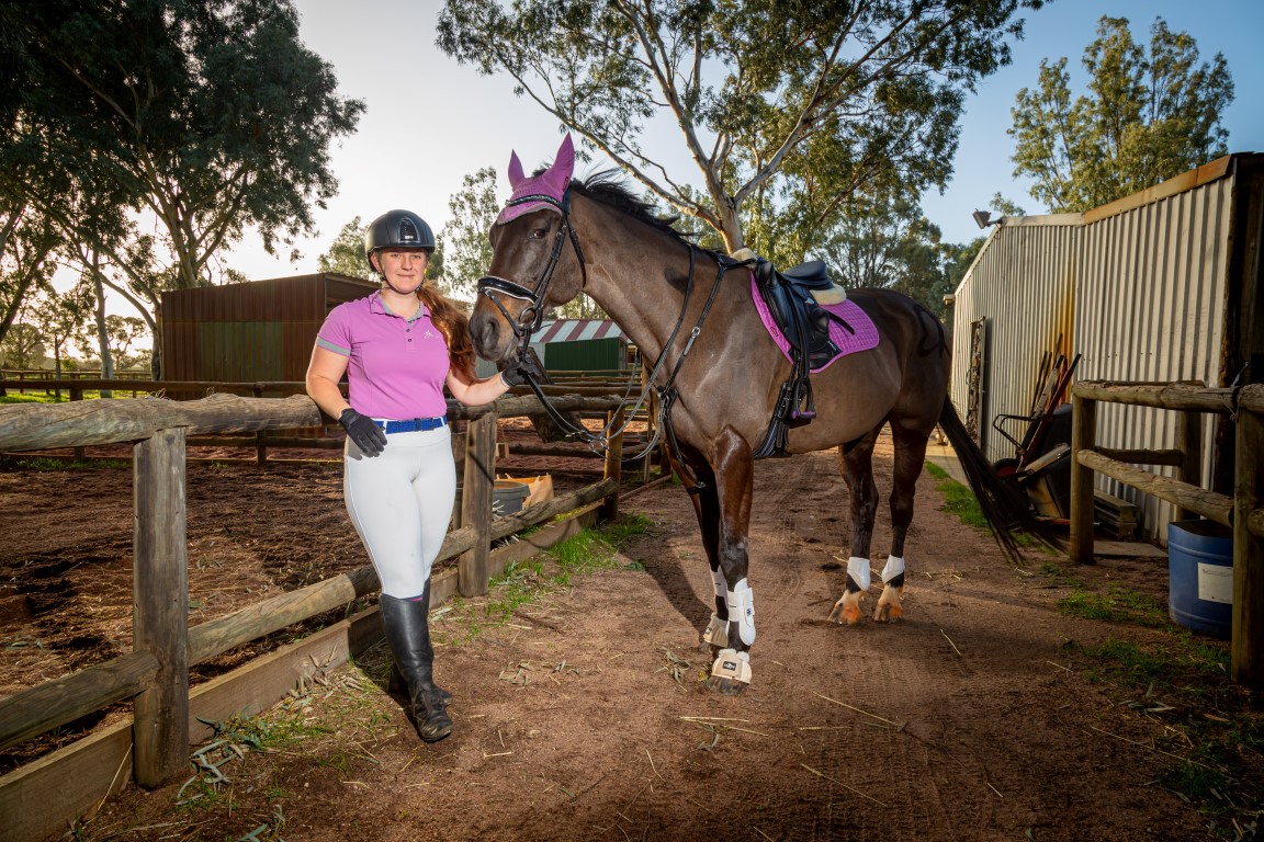 SJ Equine Jaye Barnesby-Buie (1) (Medium) Jaye Barnesby-Buie